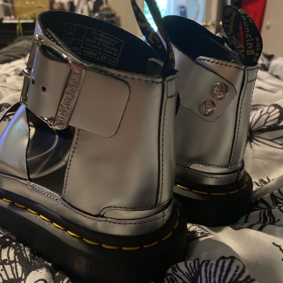 Dr Martens Clarissa II metallic sandals .. LIKE NEW - Picture 2 of 3